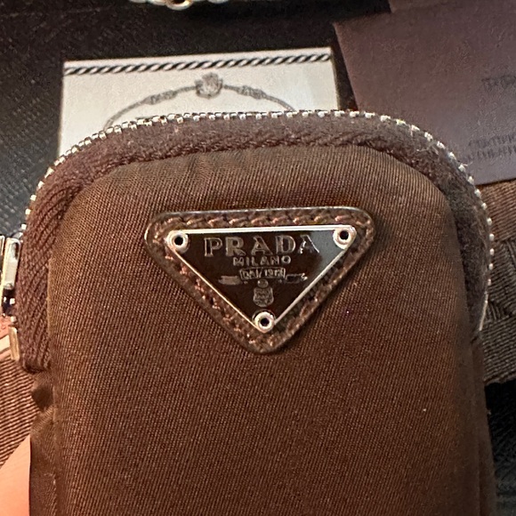 ✨ Prada Re-Edition 2005 Nylon✨ - Picture 12 of 16